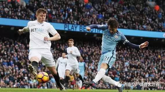  特鲁瓦补时绝杀升至积分榜首  